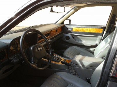 XJ40